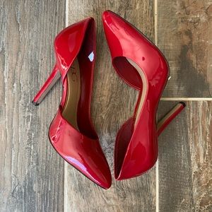 ✨ BCBG Paris Red Patent Leather Heels